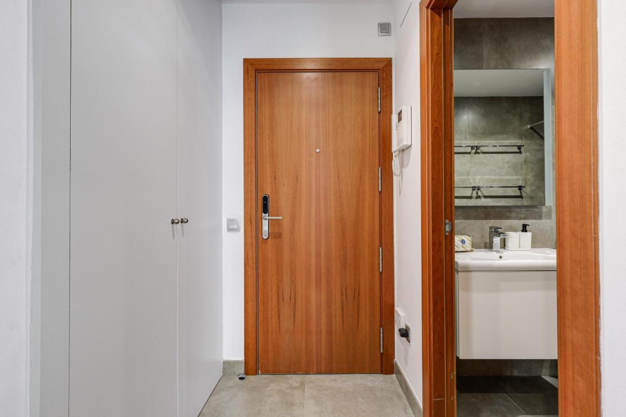 Urban Flats Vallirana Barcelona Exterior photo